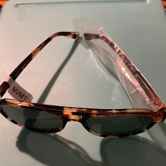 MVMT sunglasses new main image 7